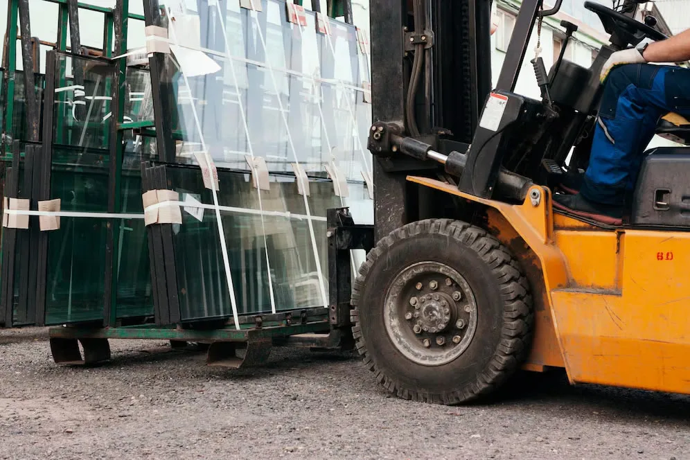 Forklift Akü Soketi Yanması ve Temassızlık Sorunları 2 Forklift Akü Soketi Yanması ve Temassızlık Nasıl Anlaşılır? Erken Uyarı İşaretleri