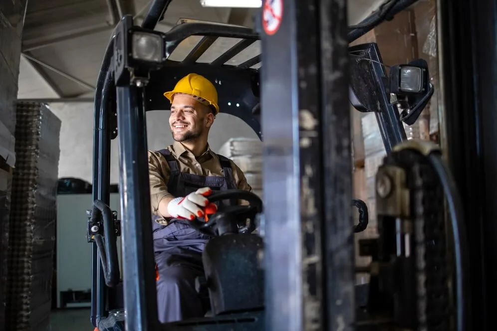 Kurumsal İmaj İçin Bakımlı ve Temiz Forklift Parkuru