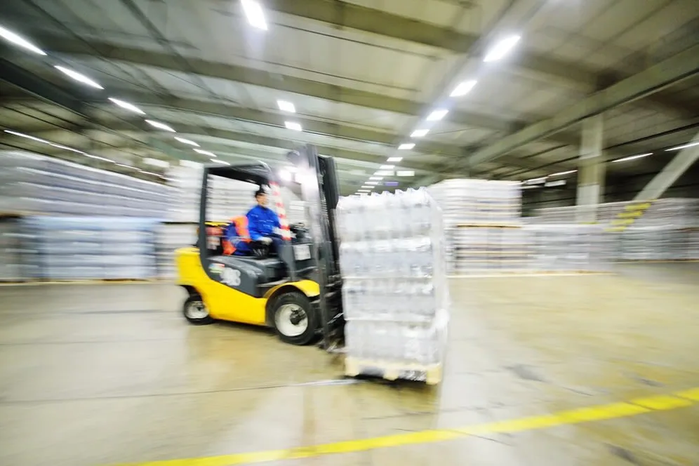 Geri Dönüşüm Tesisleri İçin Ataşmanlı Balyalama Forklift Kiralama