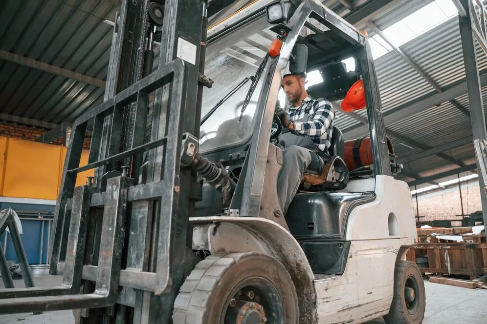 CAT Forklift Özel Servis